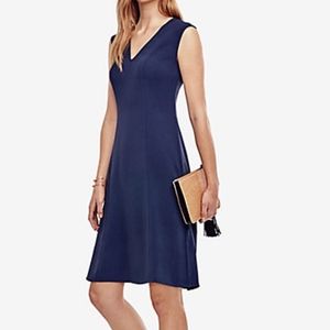 Ann Taylor - NWT - V-Neck Flare Dress - 00P